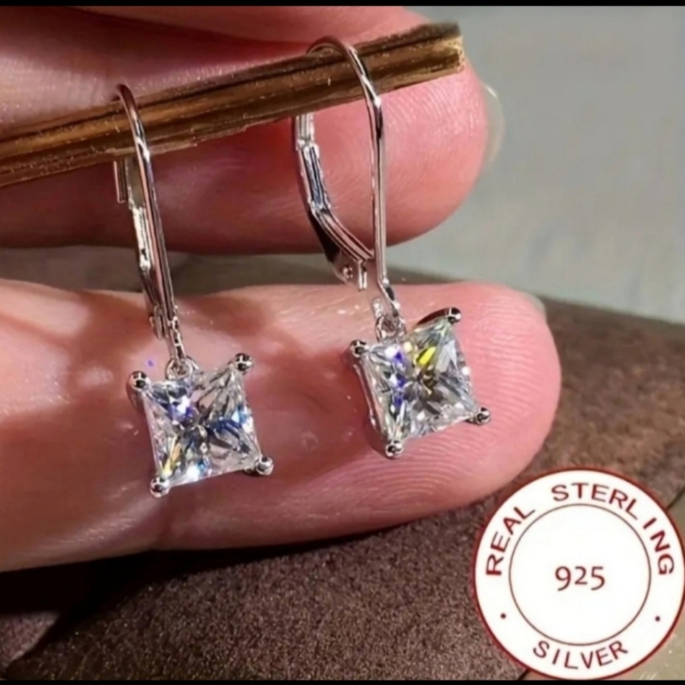 Simulated Diamond Earrings | Sterling Silver | NEW | Hypoallergenic | Zircon 🆕️